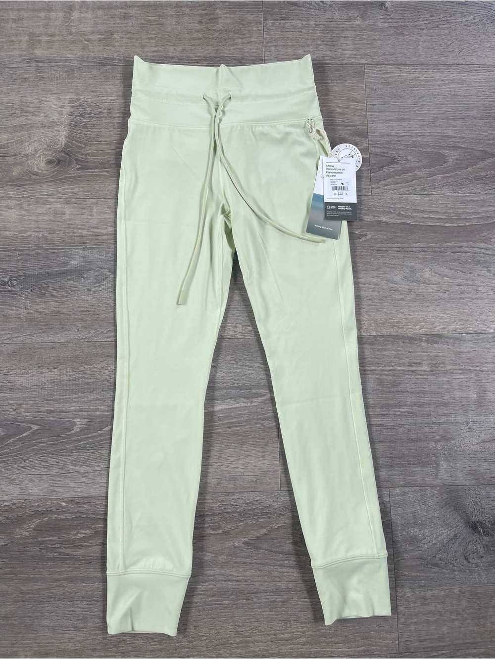 Vouri daily form leggings, color, lemon grass, small nwt